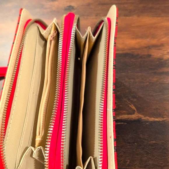 Wendykeen Red Pattern Wristlet Wallet Compartments - Picture 3 of 7